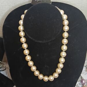Classic Cream Pearl Necklace